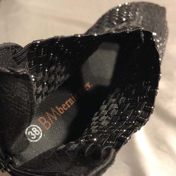 Bernie Mev Wedge Sandals Size 38 Black and Silver Woven Shoe Womens - Picture 13 of 13